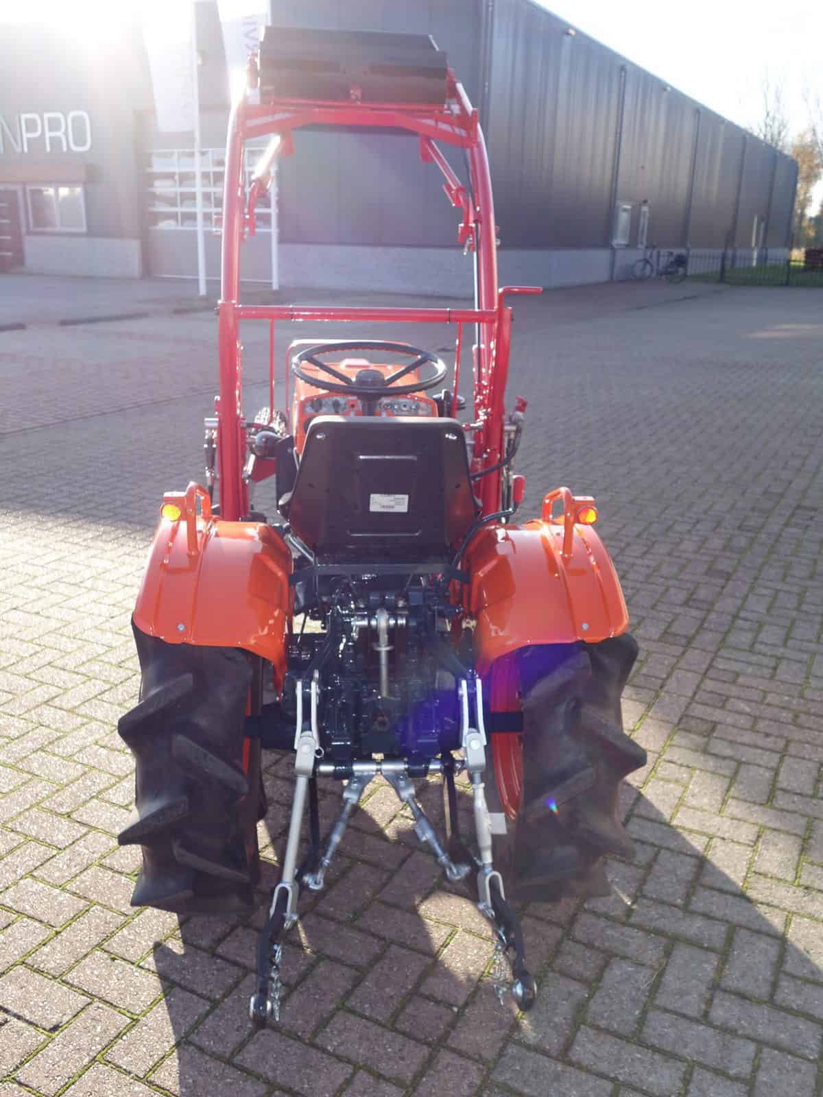 Kubota B7001 4wd - Afbeelding 11