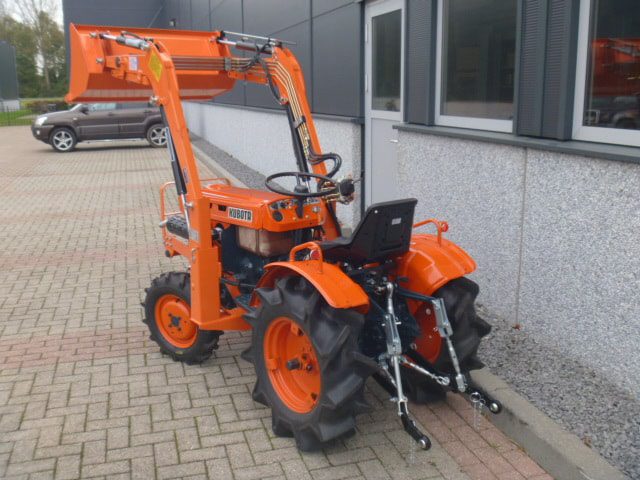 Kubota B7001 4wd - Afbeelding 14
