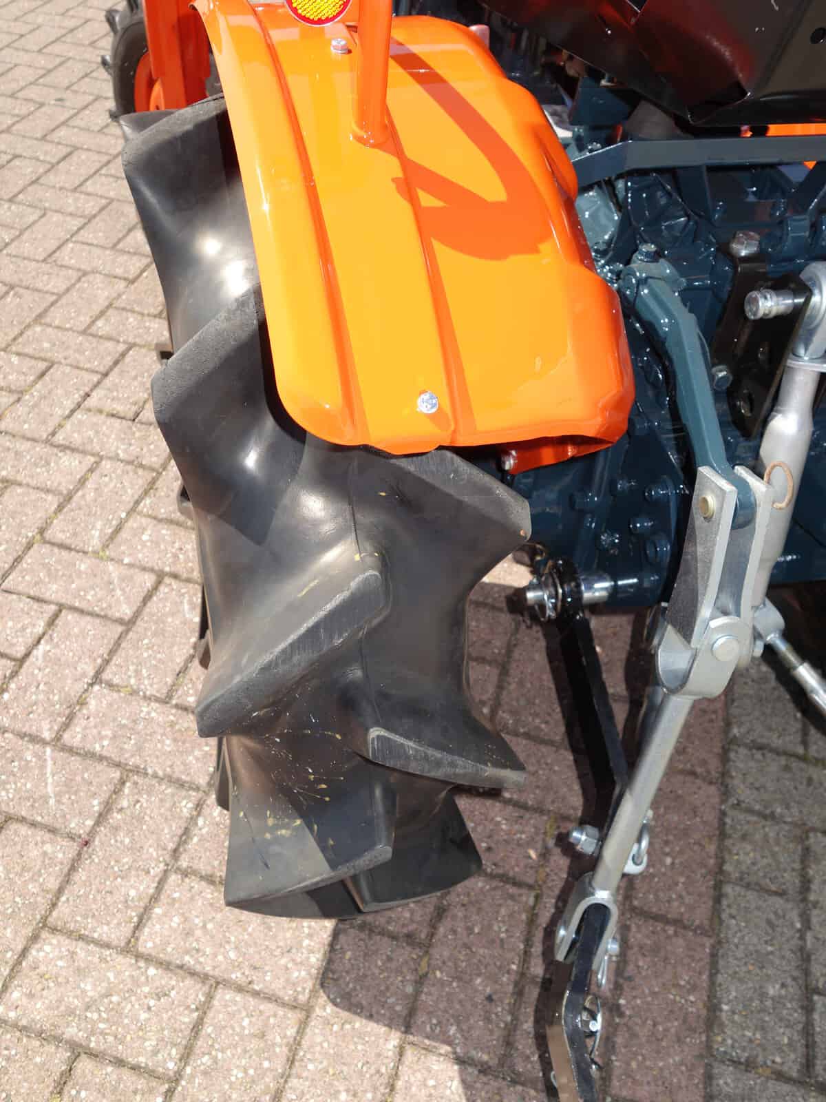 Kubota B7001 4wd - Afbeelding 14