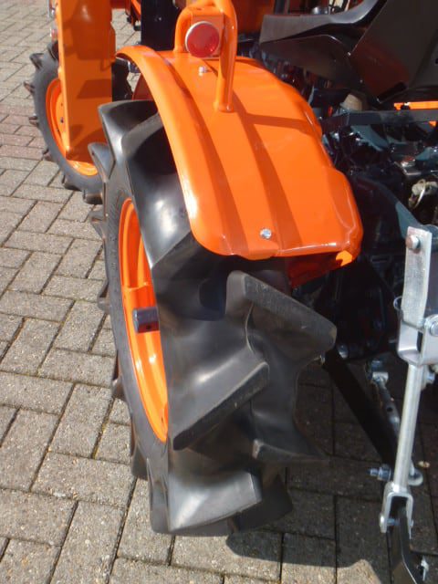 Kubota B7001 4wd - Afbeelding 15