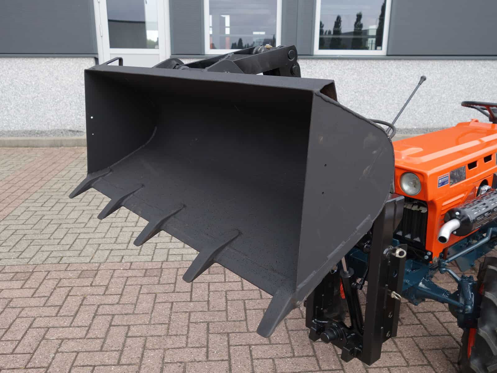 Kubota B7001 4wd - Afbeelding 16