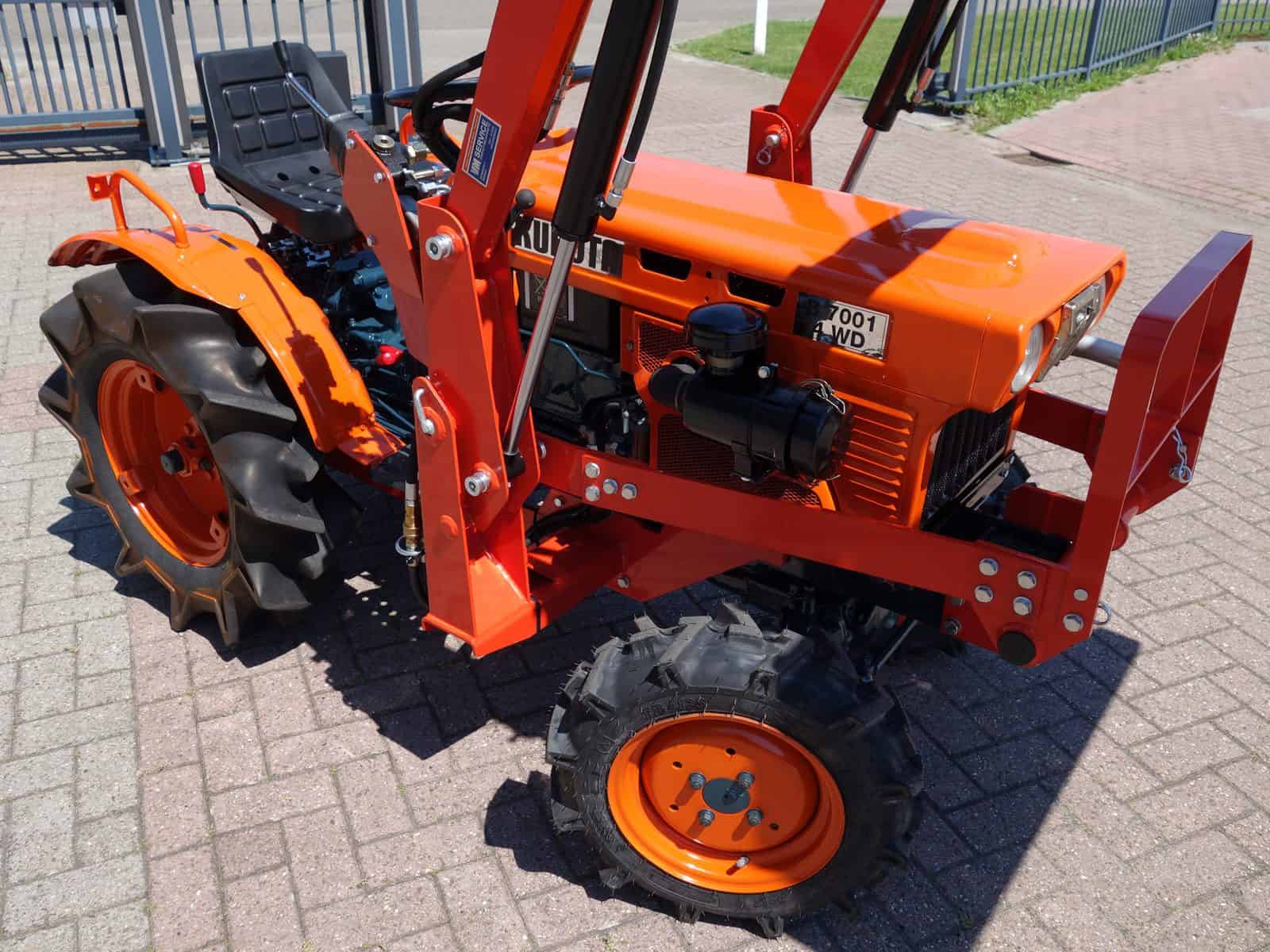 Kubota B7001 4wd - Afbeelding 2