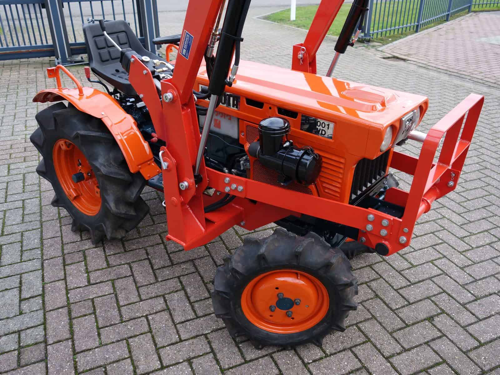 Kubota B7001 4wd - Afbeelding 2