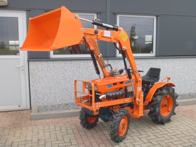 Kubota B7001 4wd - Afbeelding 4