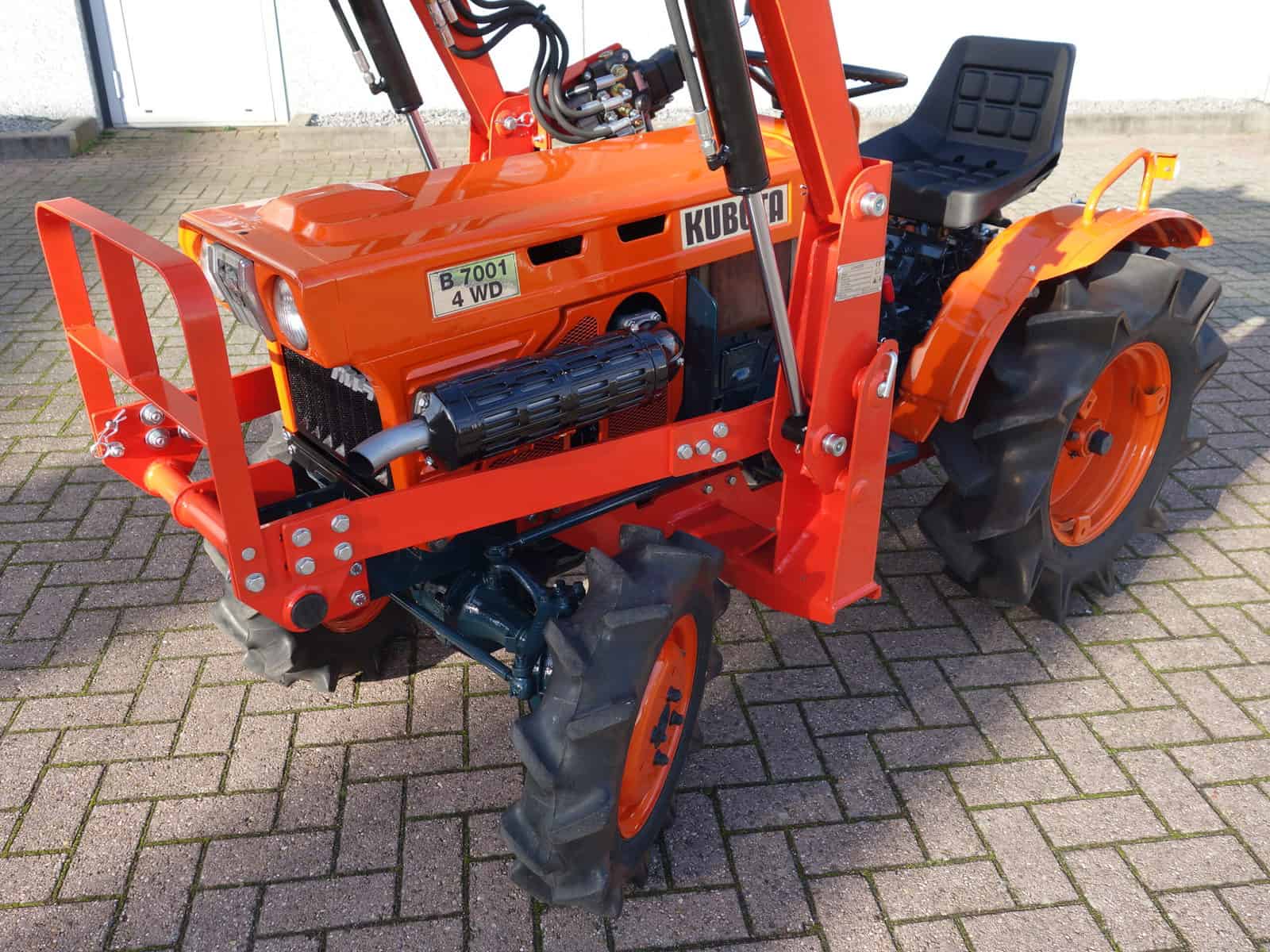 Kubota B7001 4wd - Afbeelding 4