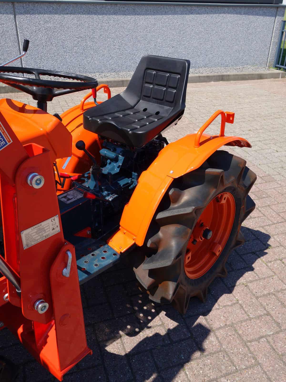 Kubota B7001 4wd - Afbeelding 8