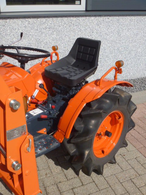 Kubota B7001 4wd - Afbeelding 8