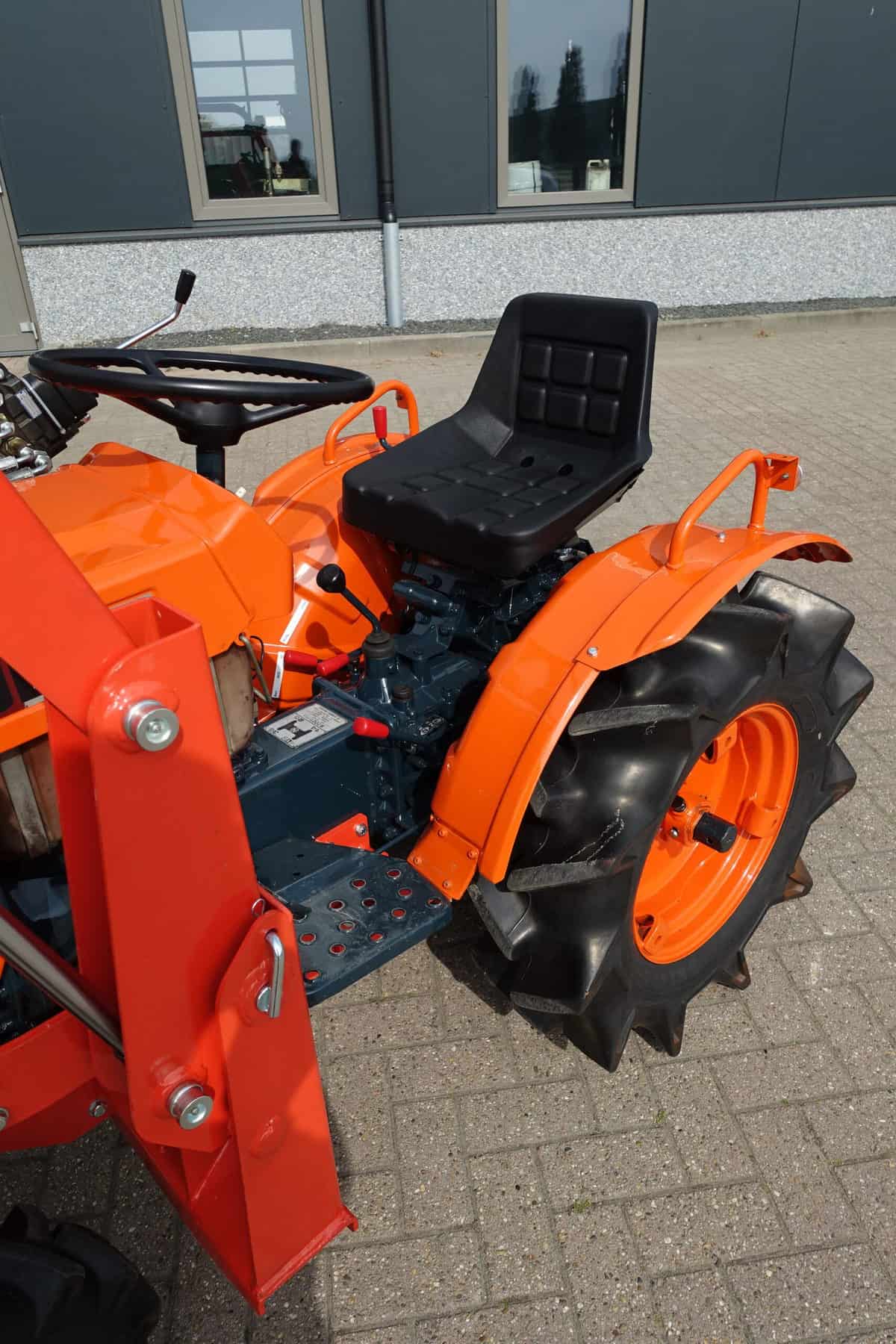 Kubota B7001 4wd - Afbeelding 8