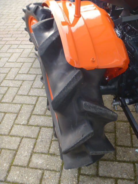 Kubota B7001 4wd - Afbeelding 13