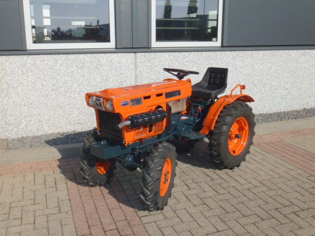 Kubota B7001 4wd