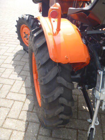 Kubota B7001 4wd - Afbeelding 12