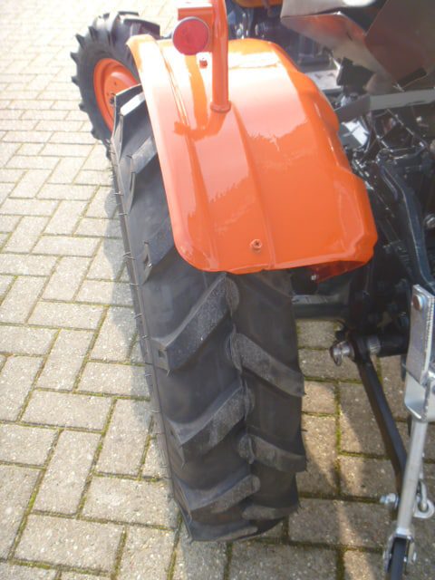 Kubota B7001 4wd - Afbeelding 13