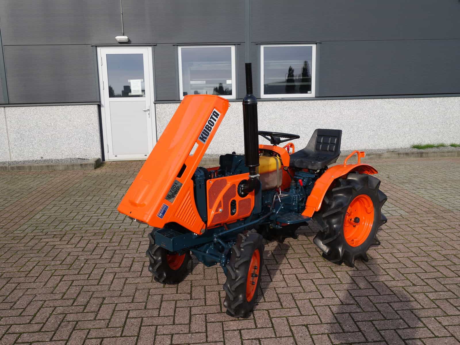 Kubota B7001 4wd - Afbeelding 17