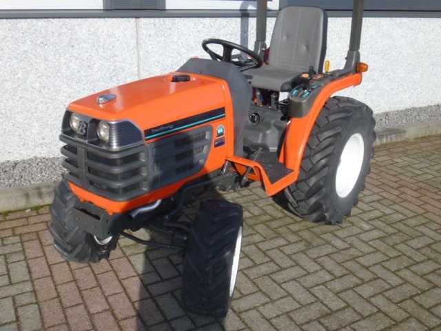 Kubota B72 4wd - Afbeelding 3