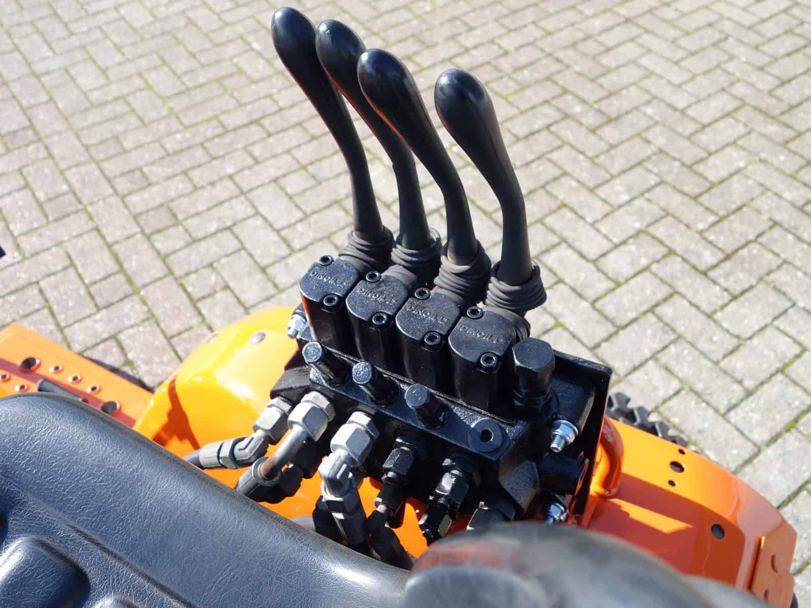 Kubota B7200 4wd HST - Afbeelding 20