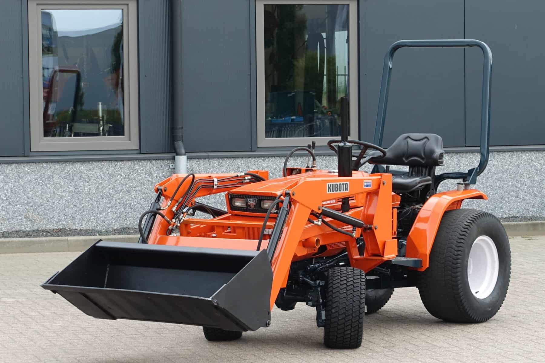 Kubota B7200 4wd HST