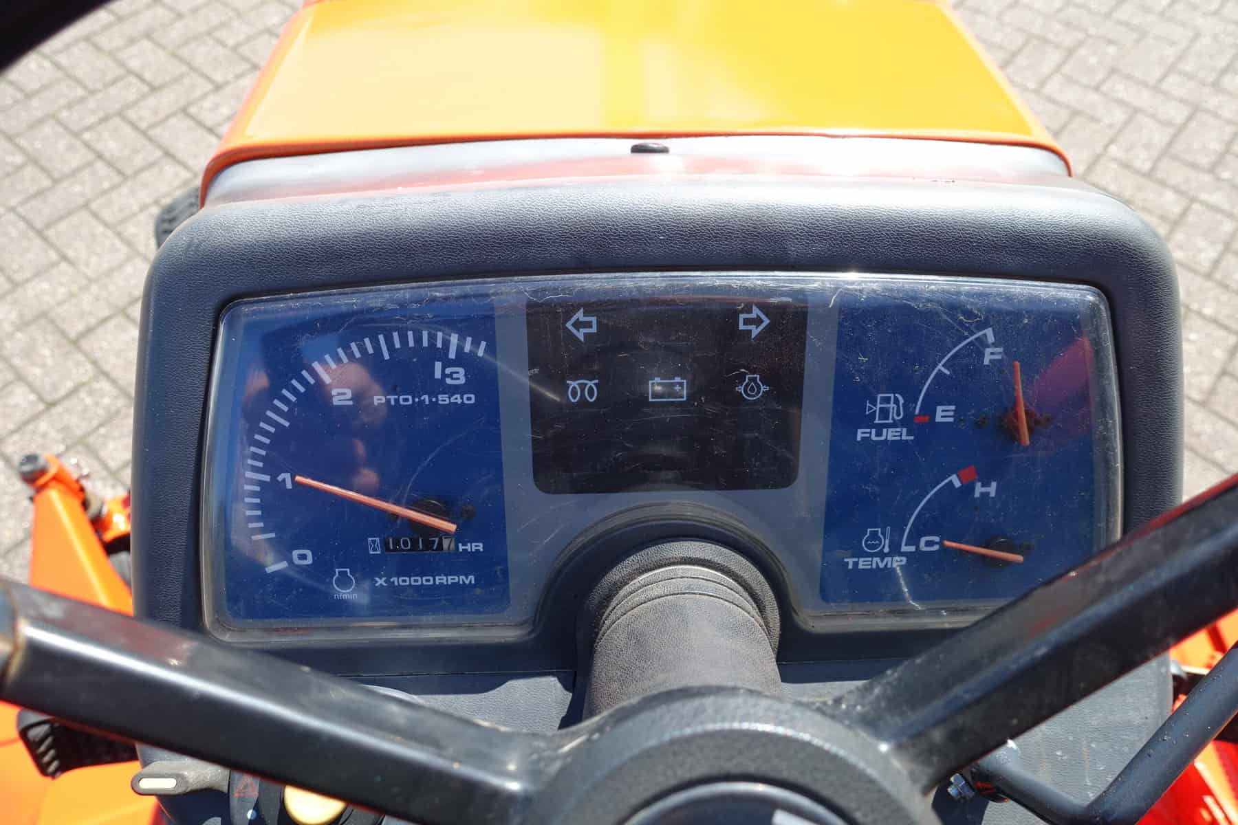 Kubota B7300 4wd HST - Afbeelding 10