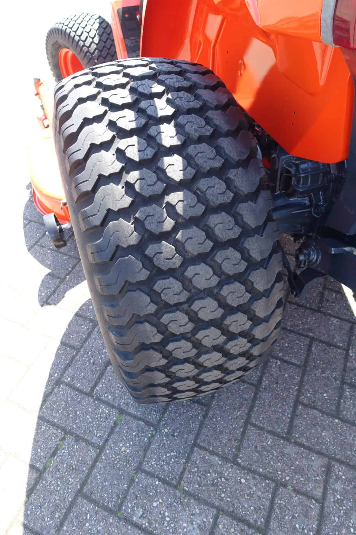 Kubota B7300 4wd HST - Afbeelding 21