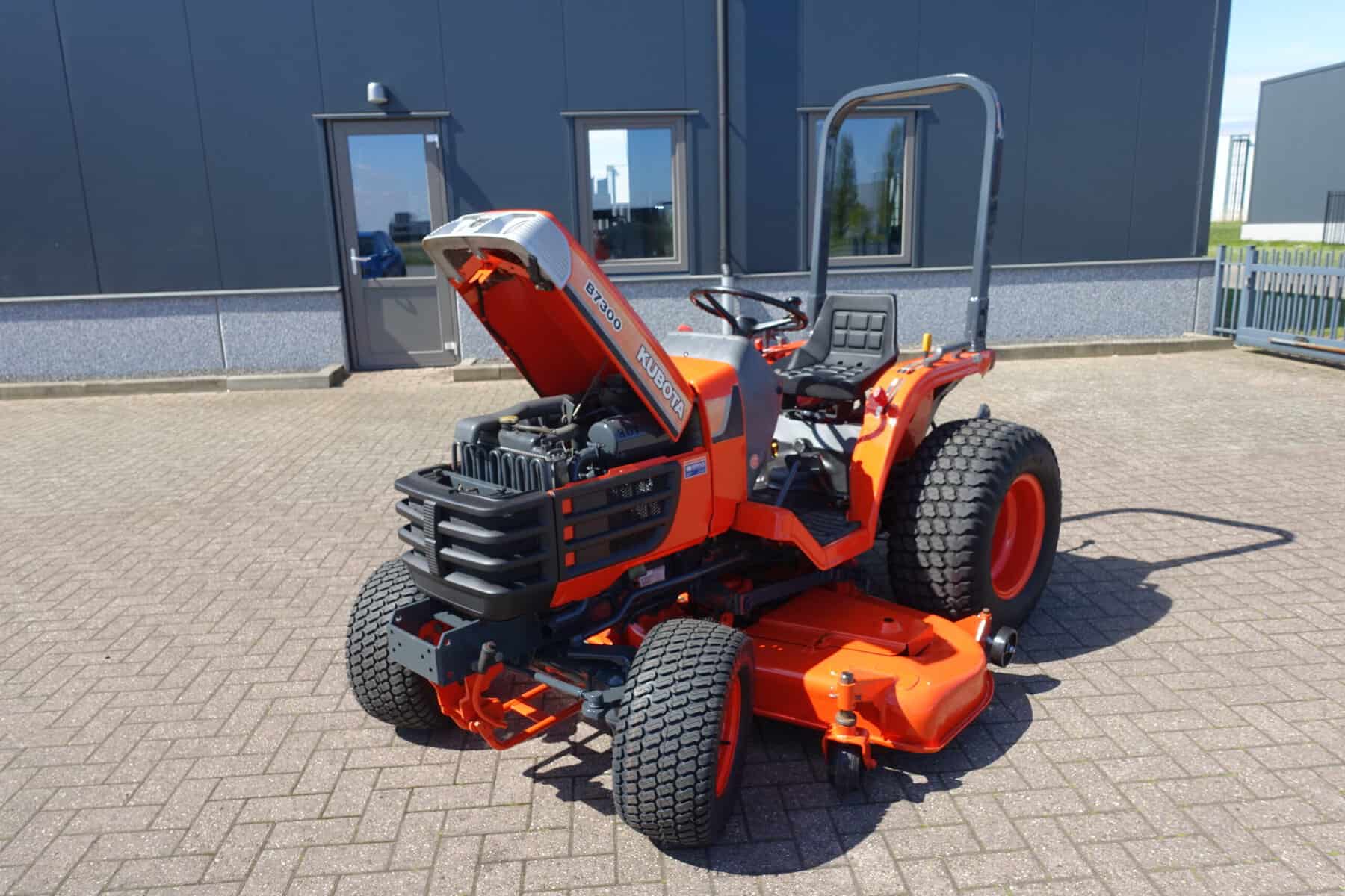 Kubota B7300 4wd HST - Afbeelding 24