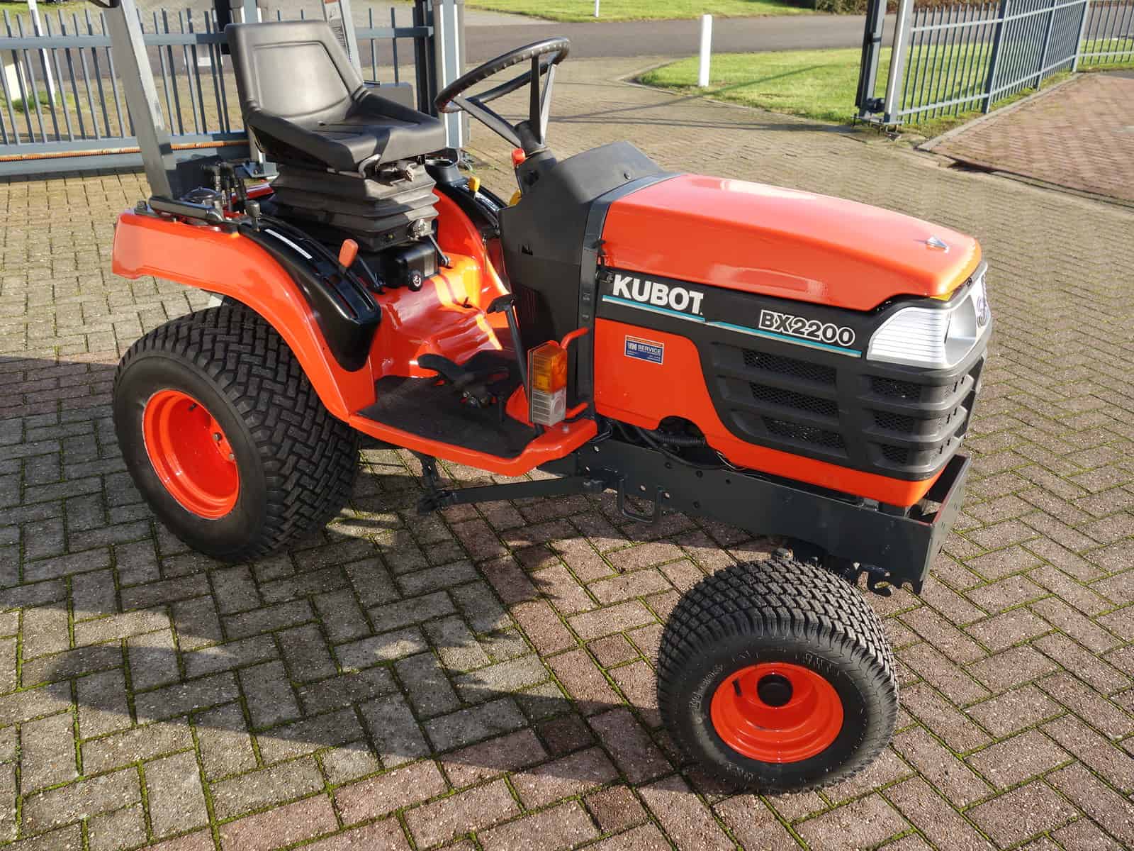 Kubota BX2200 2wd - Afbeelding 2