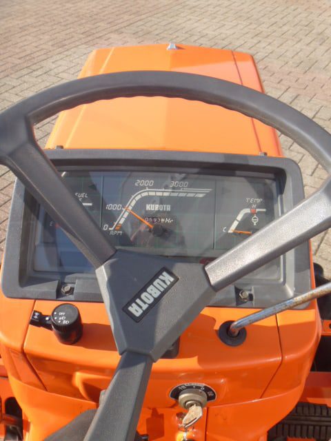 Kubota Bulltra B1-15 4wd - Afbeelding 12