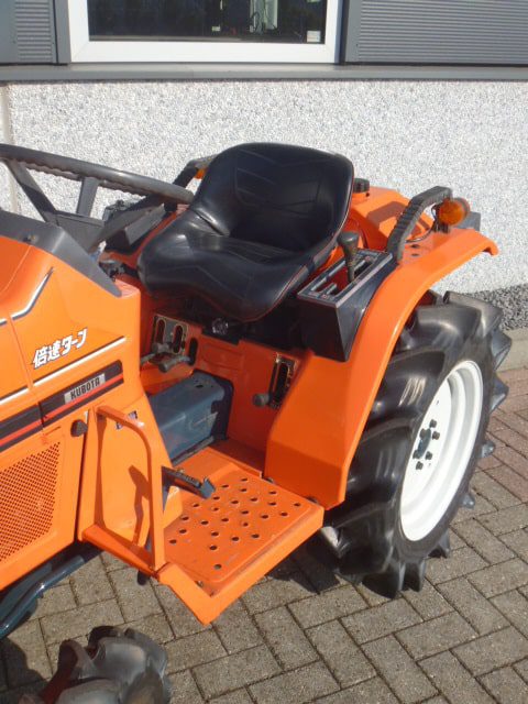 Kubota Bulltra B1-15 4wd - Afbeelding 8