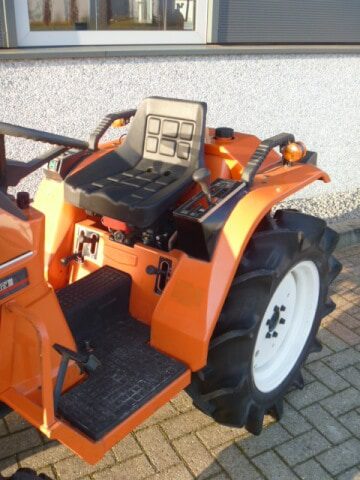 Kubota Bulltra B1-15 4wd - Afbeelding 5