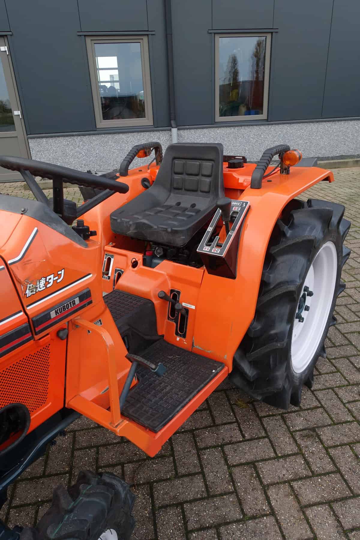 Kubota Bulltra B1-17 4wd - Afbeelding 9