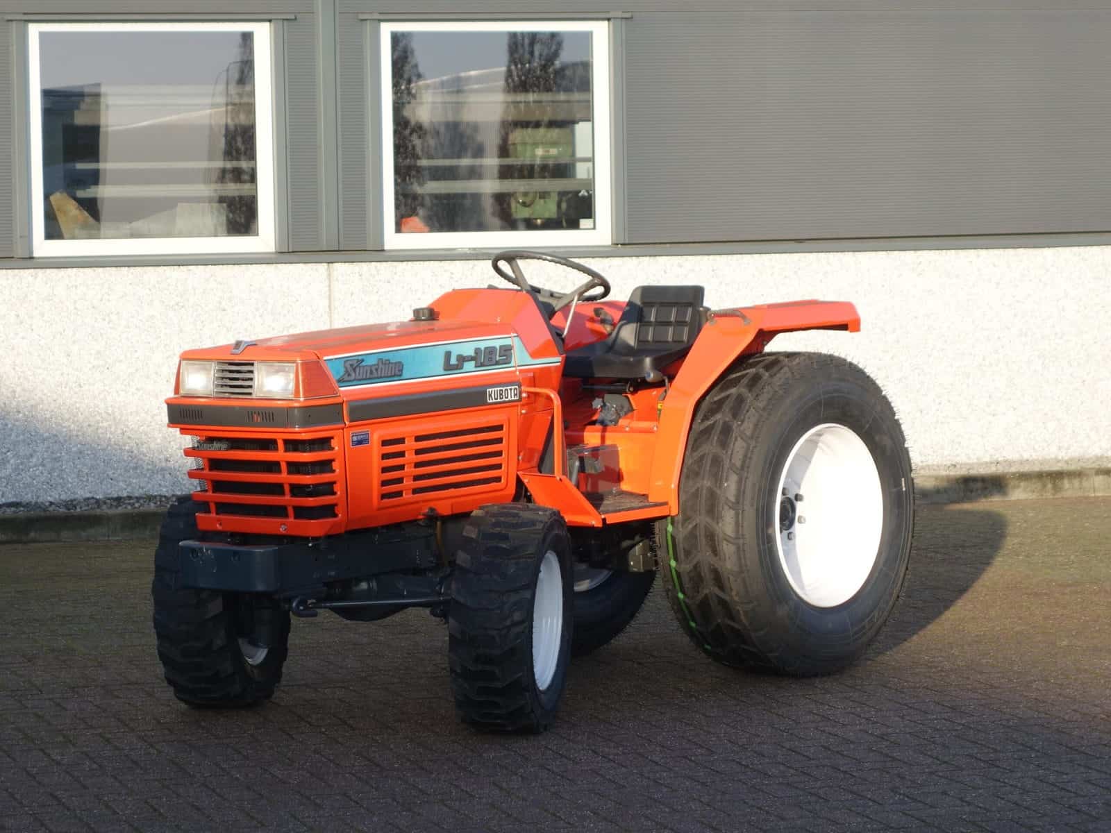 Kubota L1-185 4wd