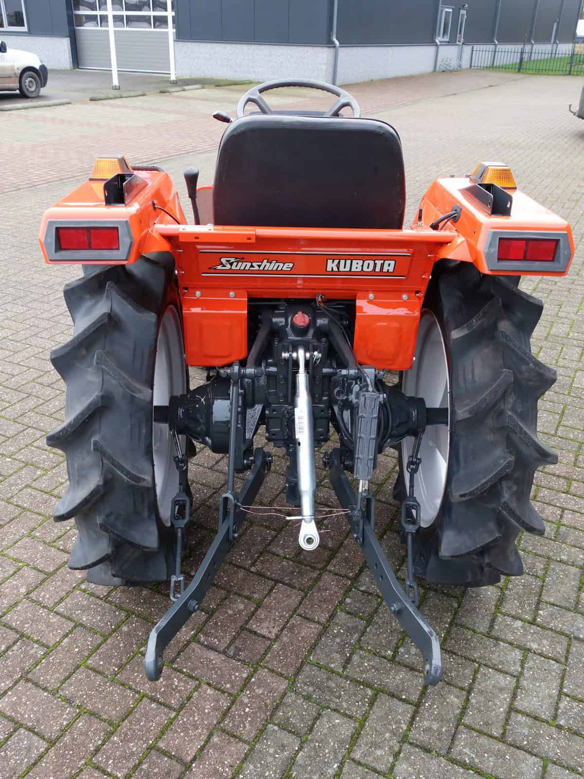 Kubota L1-185 4wd - Afbeelding 16