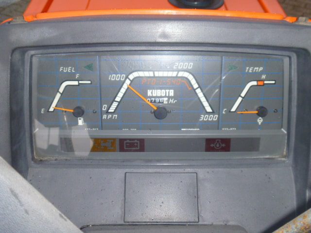 Kubota L1-205 4wd - Afbeelding 11