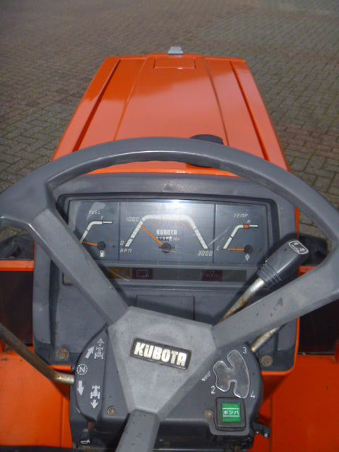 Kubota L1-205 4wd - Afbeelding 12