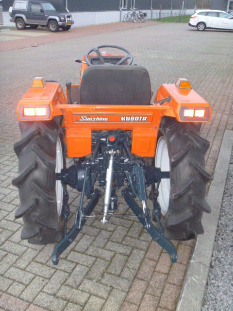 Kubota L1-205 4wd - Afbeelding 16