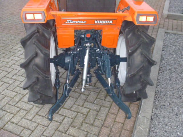 Kubota L1-205 4wd - Afbeelding 17