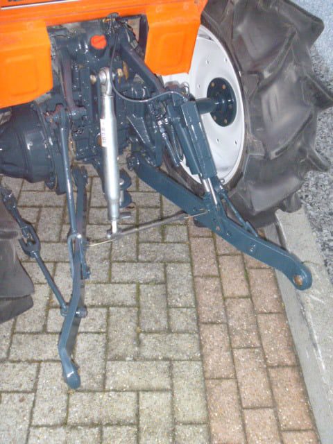 Kubota L1-205 4wd - Afbeelding 18