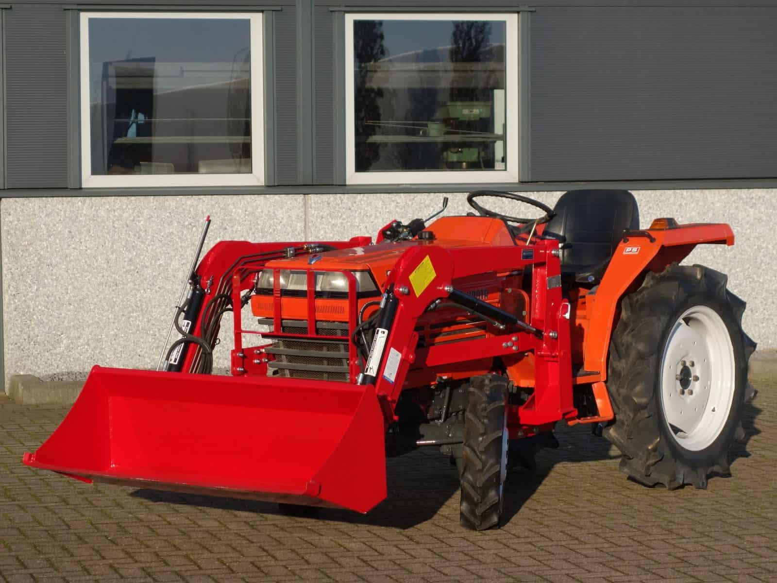 Kubota L1-235 4wd