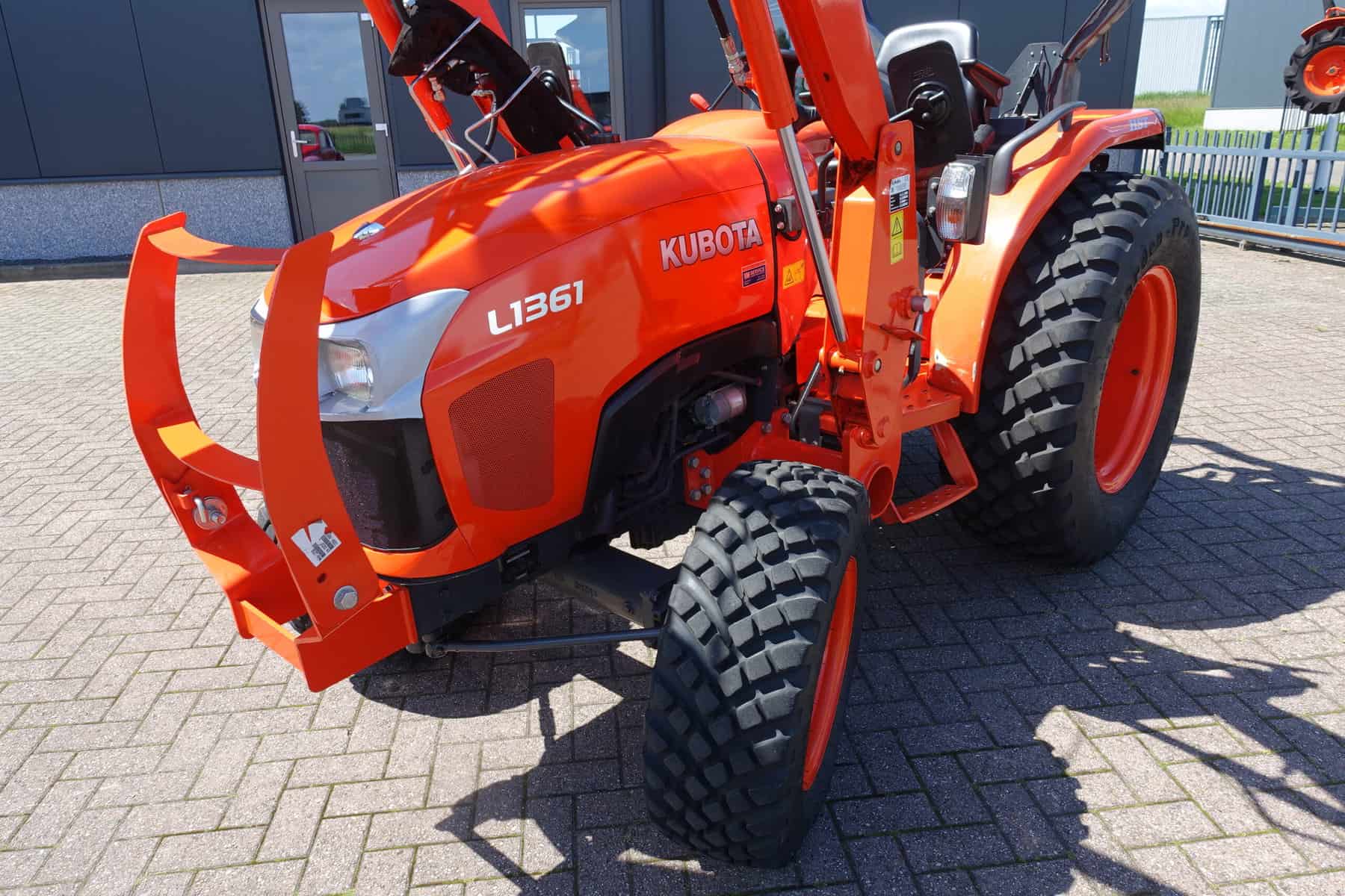 Kubota L1361 4wd HST - Afbeelding 5