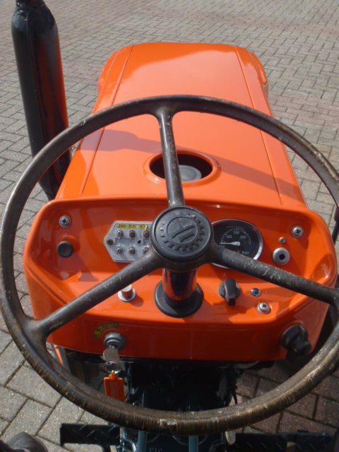 Kubota L1500 2wd - Afbeelding 7