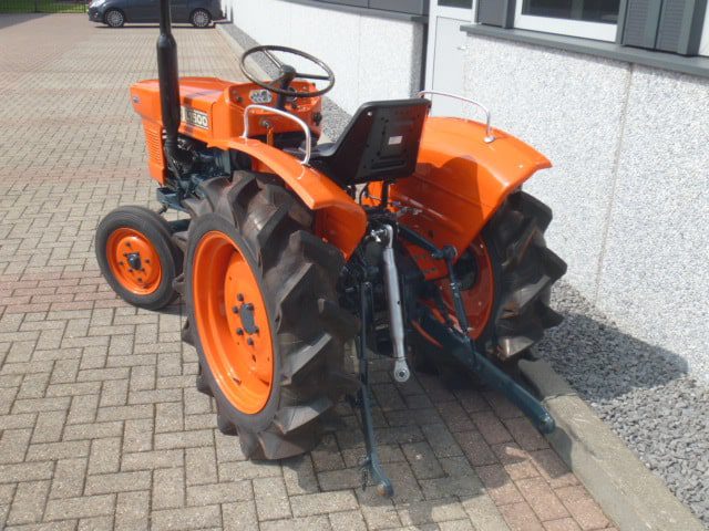 Kubota L1500 2wd - Afbeelding 8