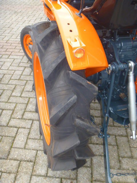 Kubota L1501 2wd - Afbeelding 16
