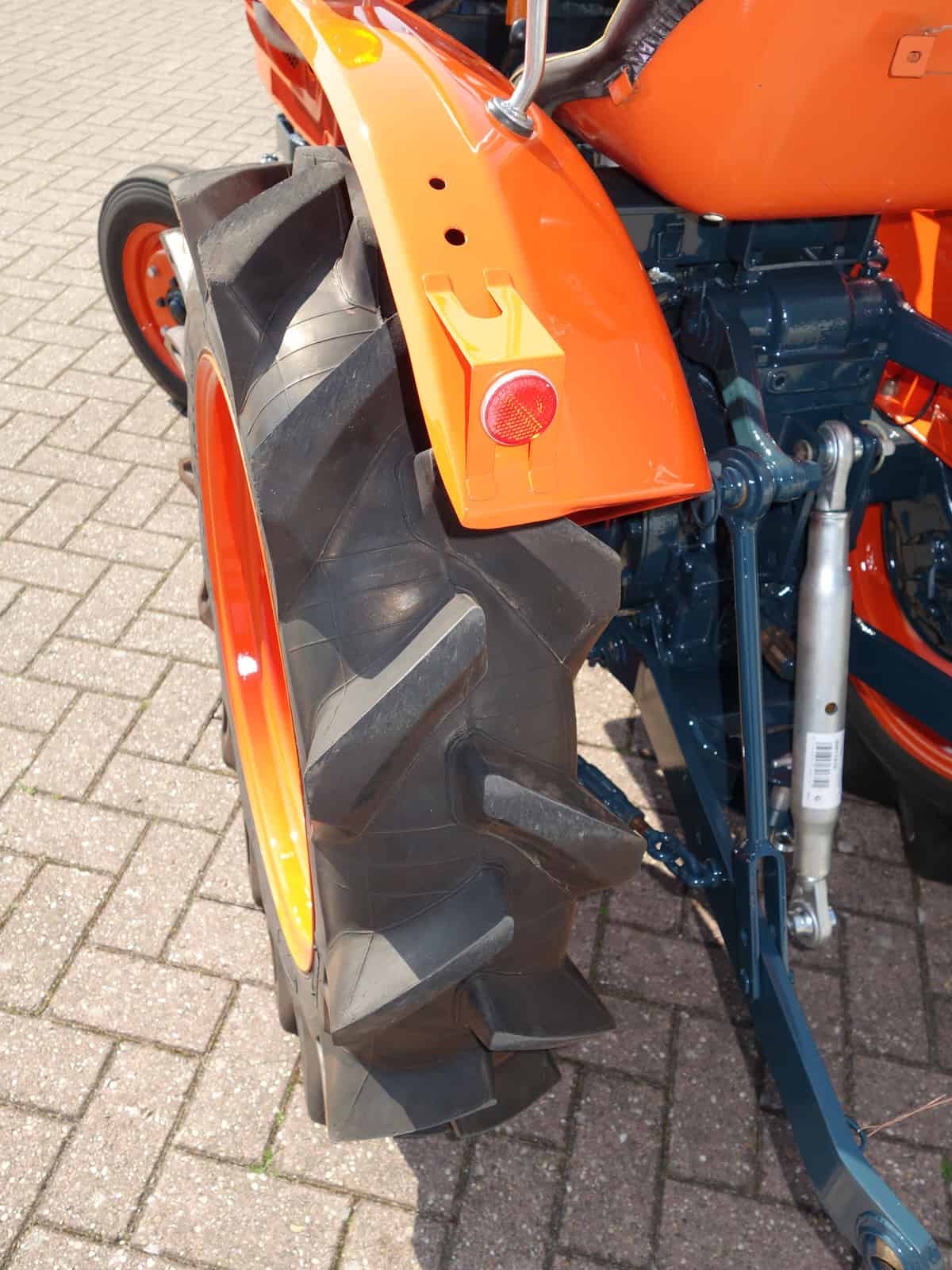 Kubota L1501 2wd - Afbeelding 16