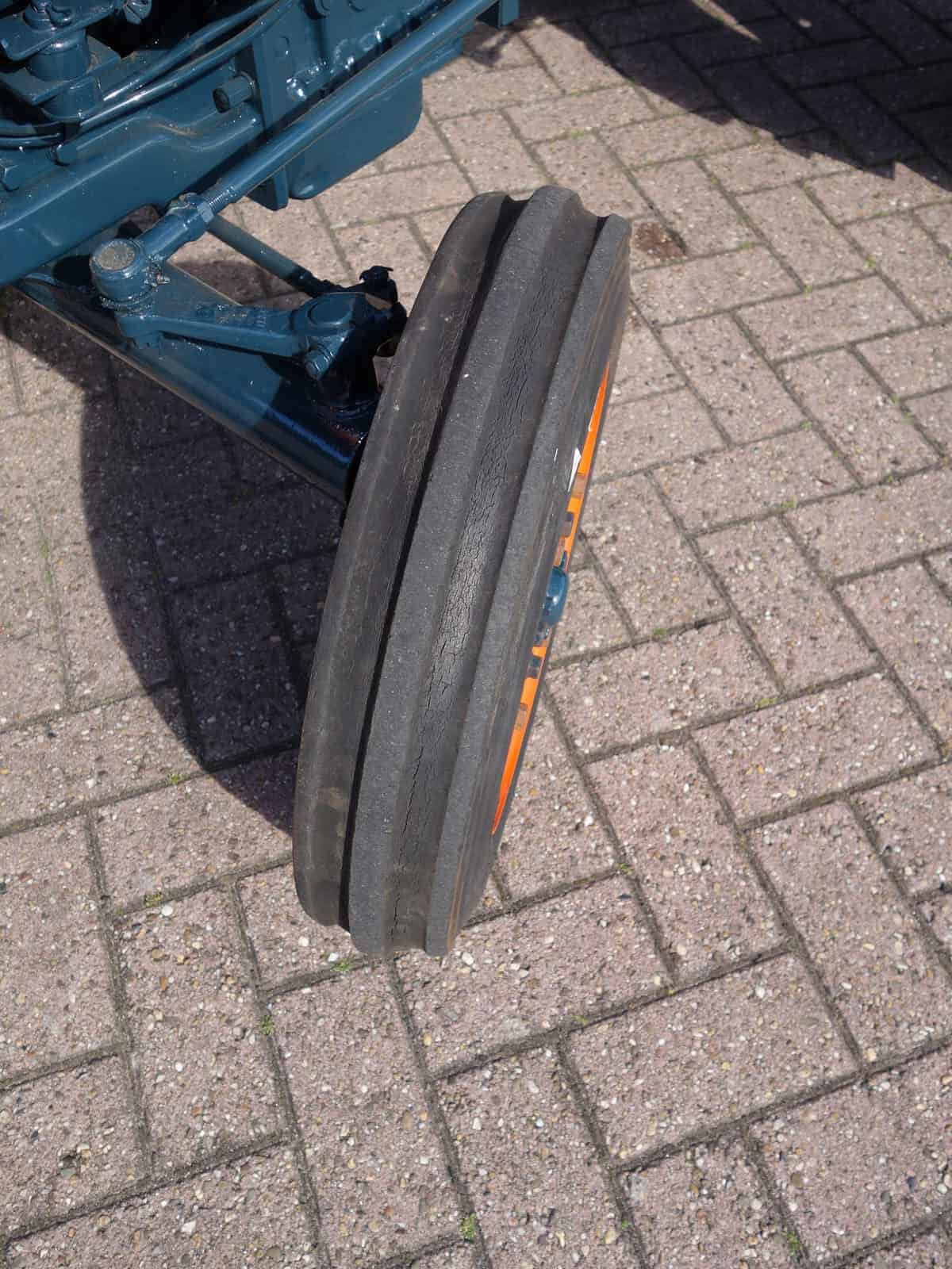 Kubota L1501 2wd - Afbeelding 16