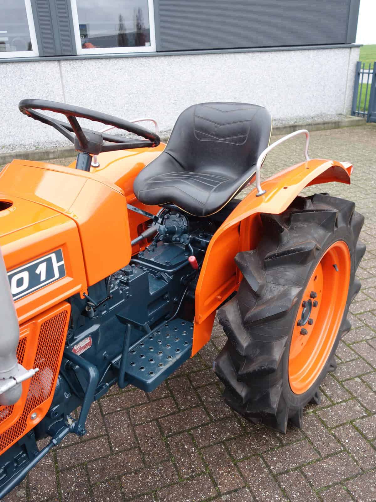Kubota L1501 2wd - Afbeelding 9