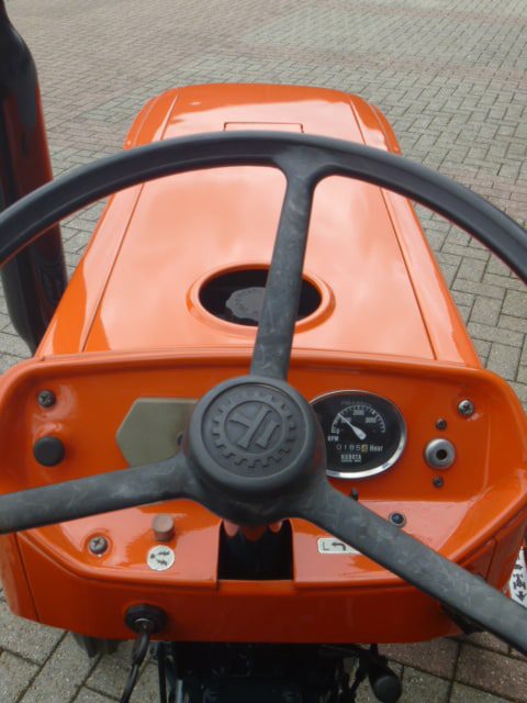 Kubota L1511 2wd - Afbeelding 9