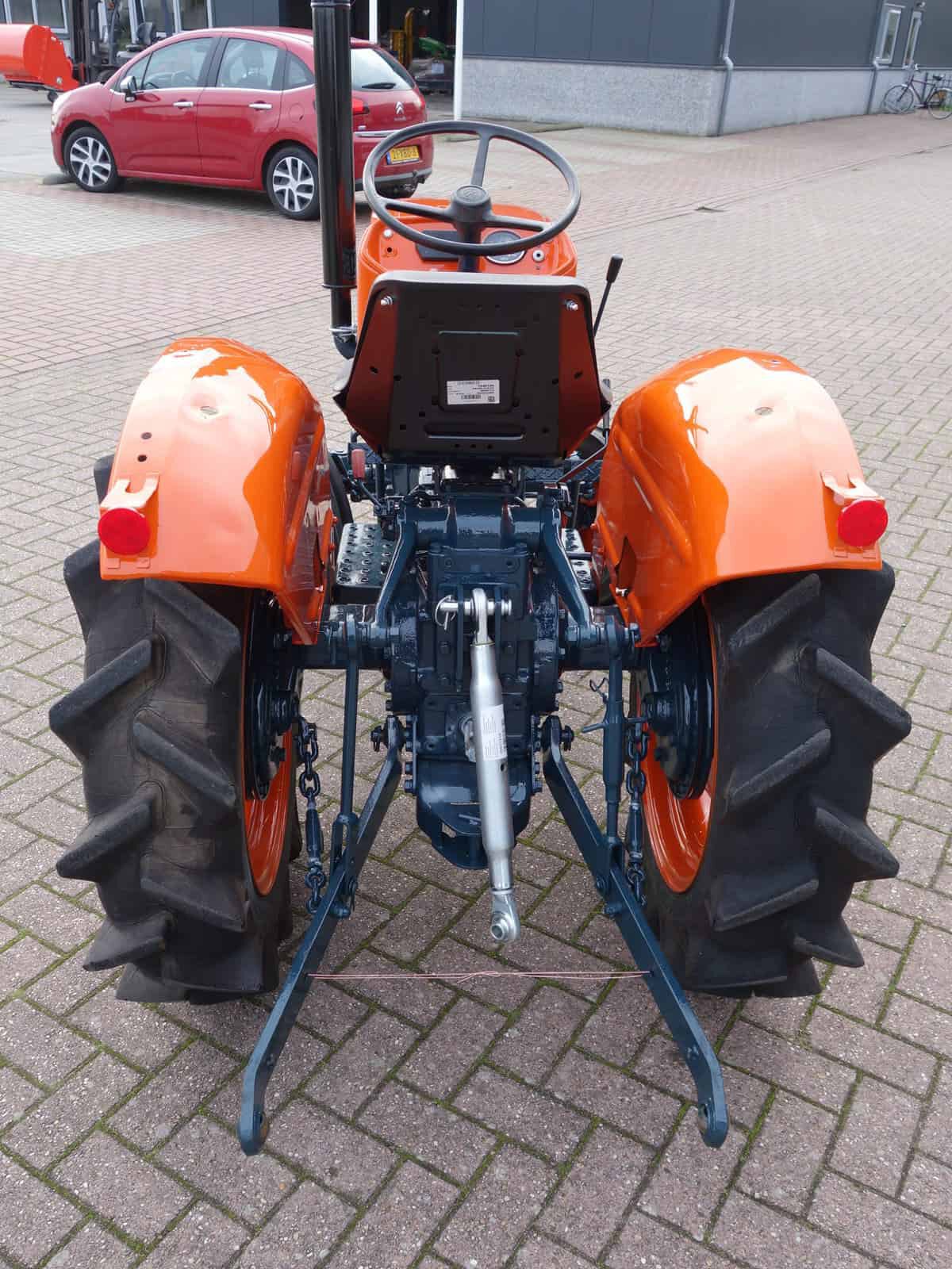 Kubota L1801 2wd - Afbeelding 12