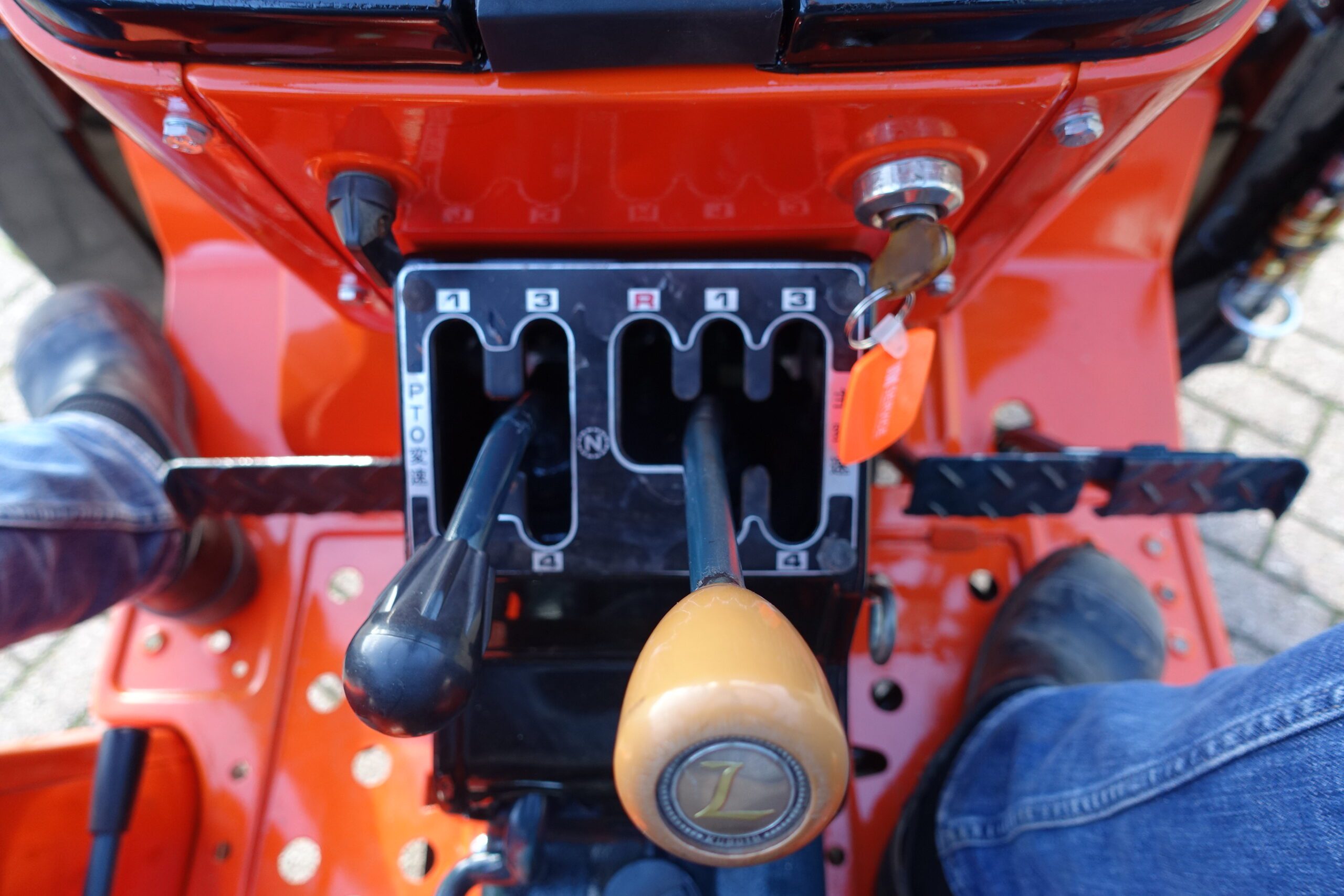 Kubota L1802DT 4wd - Afbeelding 12