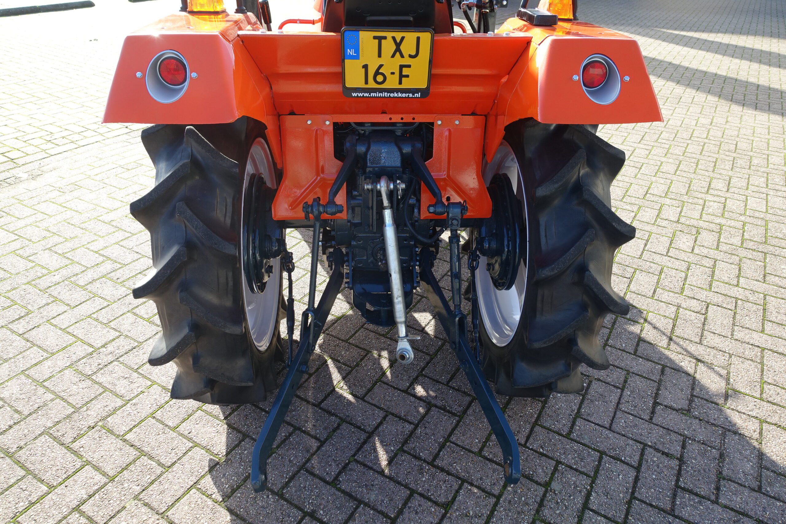 Kubota L1802DT 4wd - Afbeelding 17