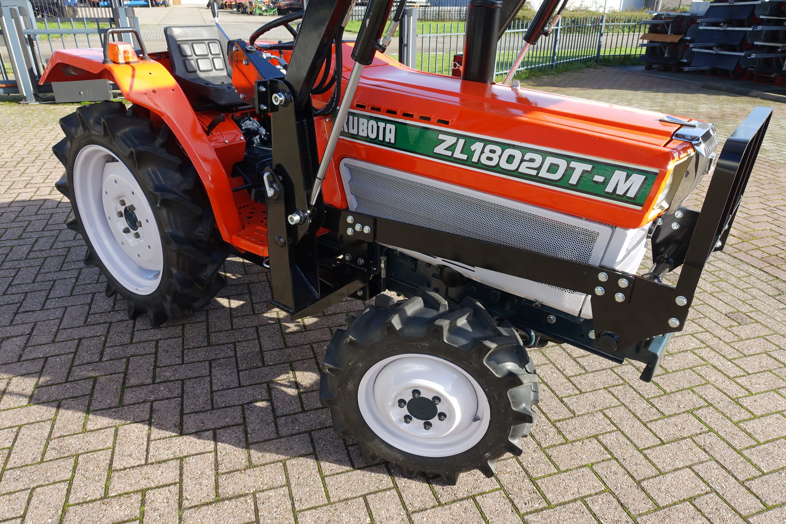 Kubota L1802DT 4wd - Afbeelding 2