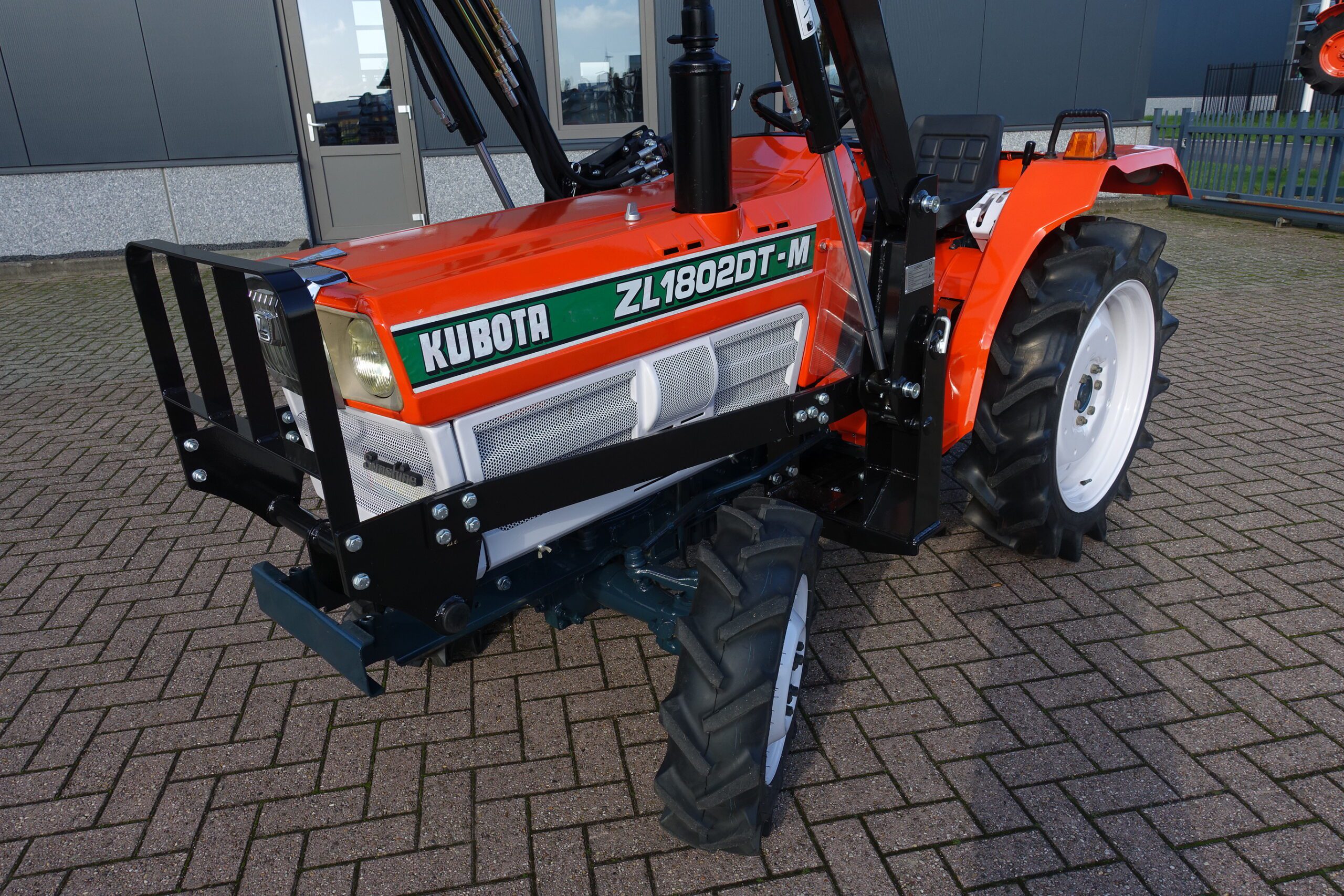Kubota L1802DT 4wd - Afbeelding 4