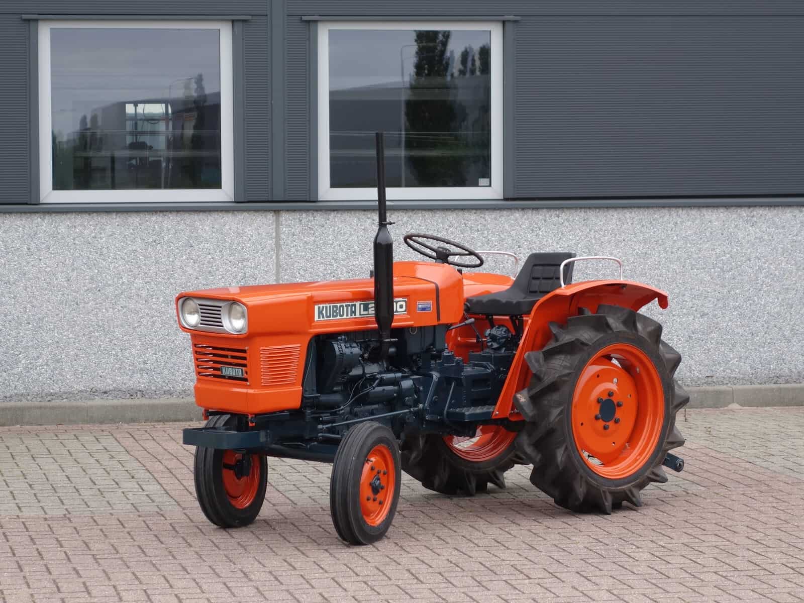Kubota L2000 2wd